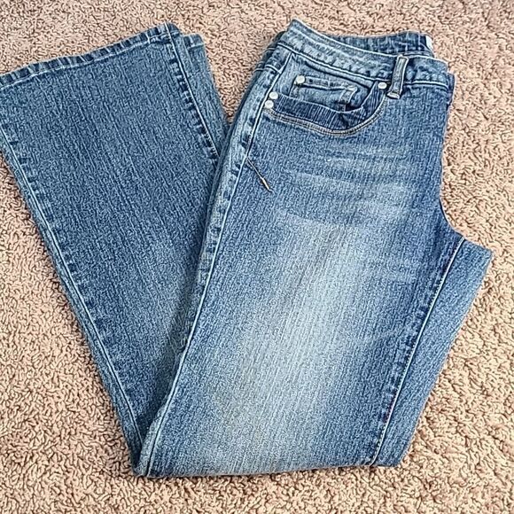 Vtg No Boundaries Wide flare leg denim jeans sz 7 low rise distressed jeans - Picture 2 of 3